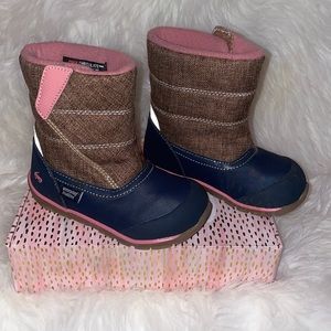 💕 WATERPROOF WINTER BOOTS TODDLER SIZE 8 🦄
